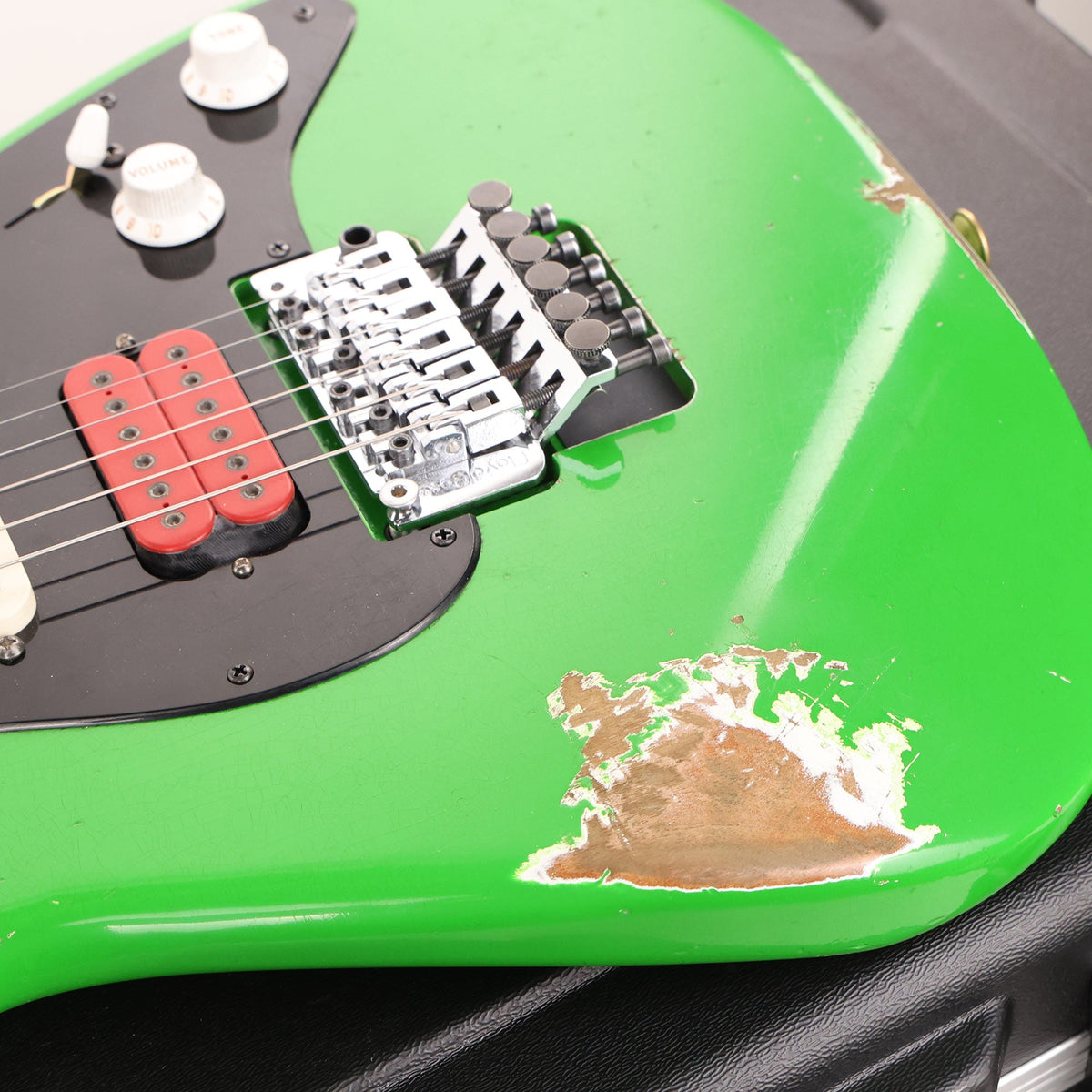 Charvel Custom Shop So Cal HSH Nitro Aged Slime Green Black Pickguard — 8