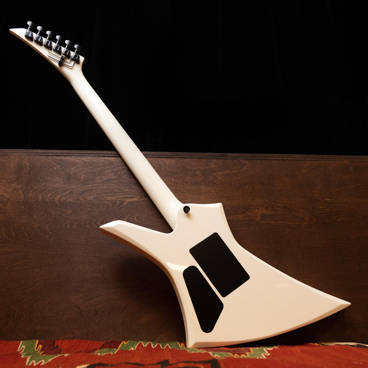 Jackson Custom Shop Kelly Snow White — 3