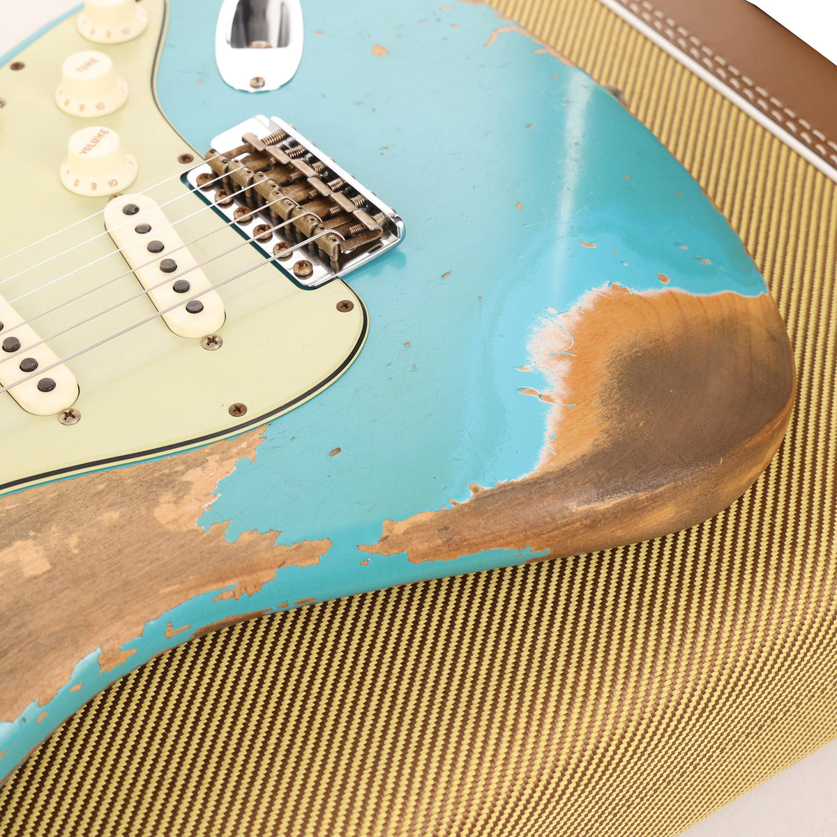 Fender Custom Shop Dual Mag II Stratocaster Super Heavy Relic Faded Aged Taos Turquoise Used — 8