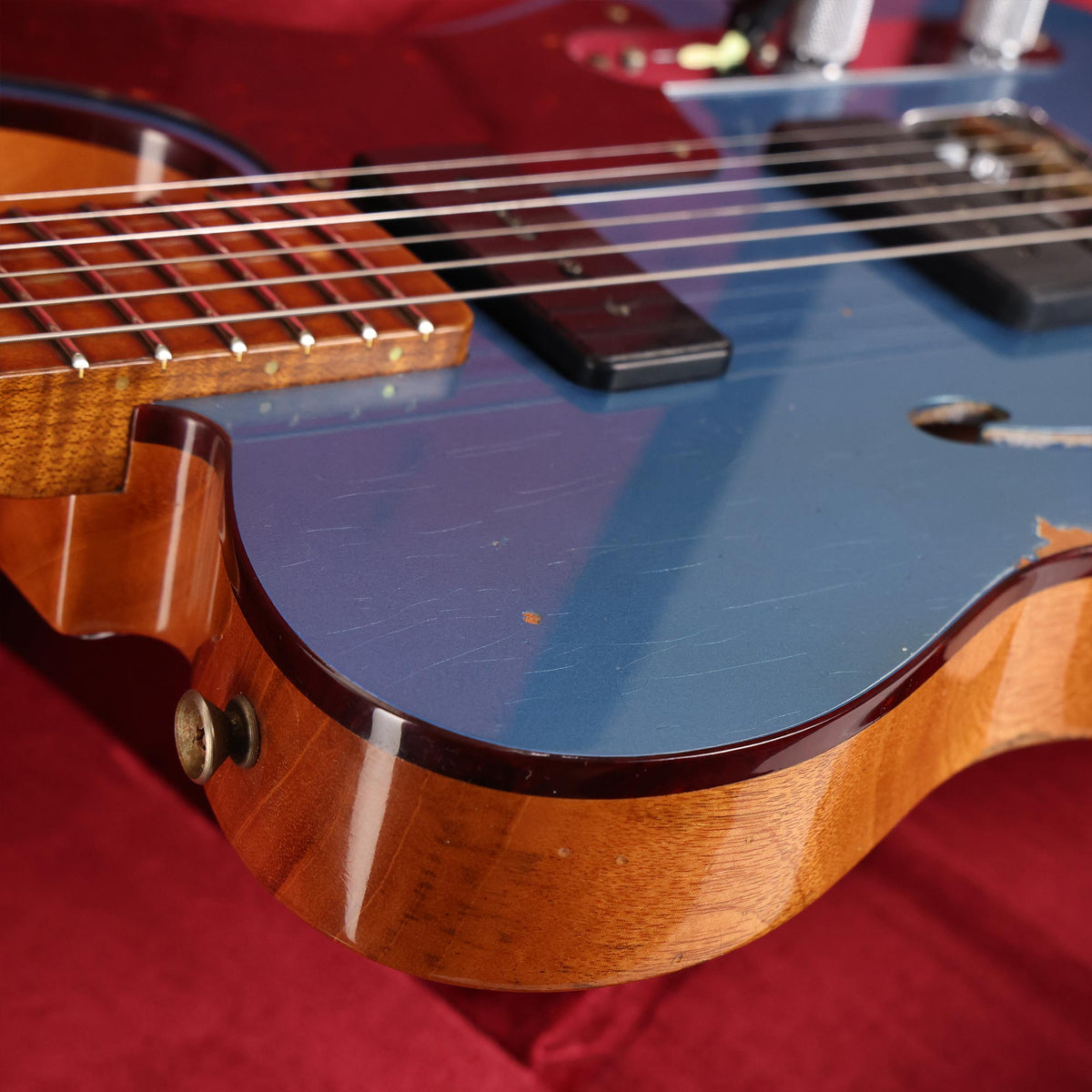 Fender Custom Shop P-90 Telecaster Thinline Relic Faded Aged Lake Placid Blue — 7