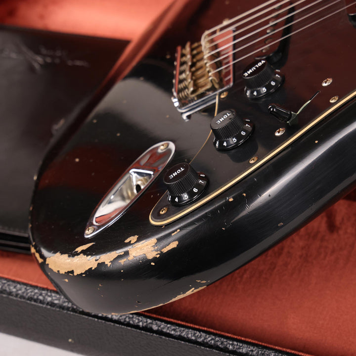 Fender Custom Shop 1969 Stratocaster Relic Black Reverse Headstock