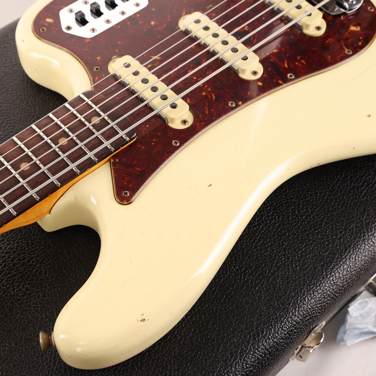 Fender Custom Shop Bass VI Journeyman Relic Vintage White — 7