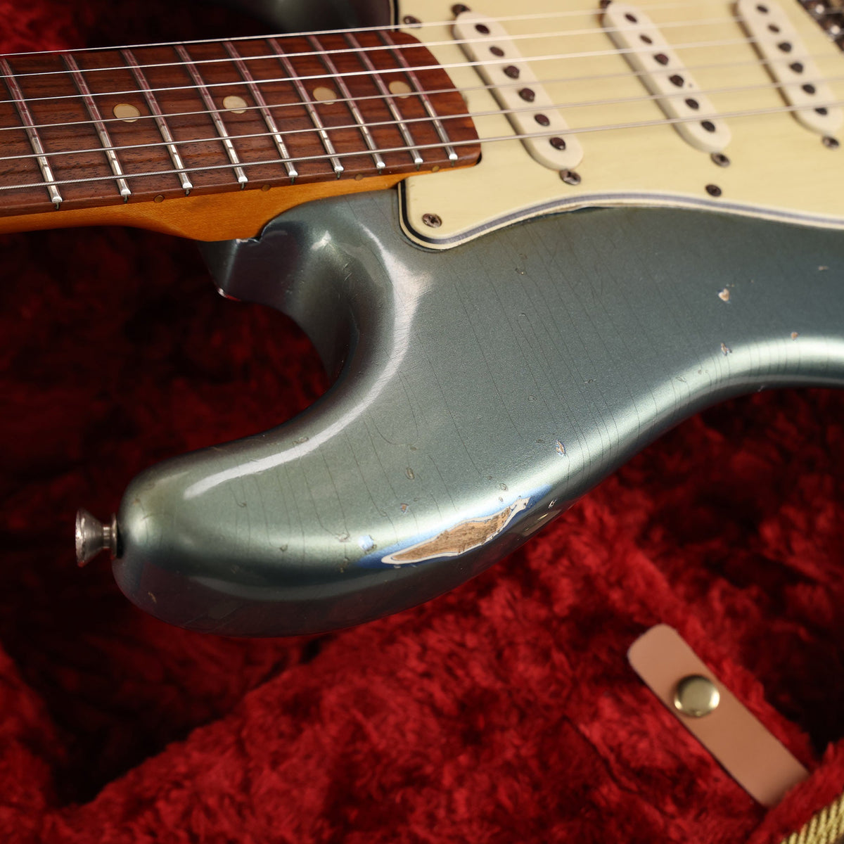 1965 Fender Stratocaster Lake Placid Blue Refinish — 11