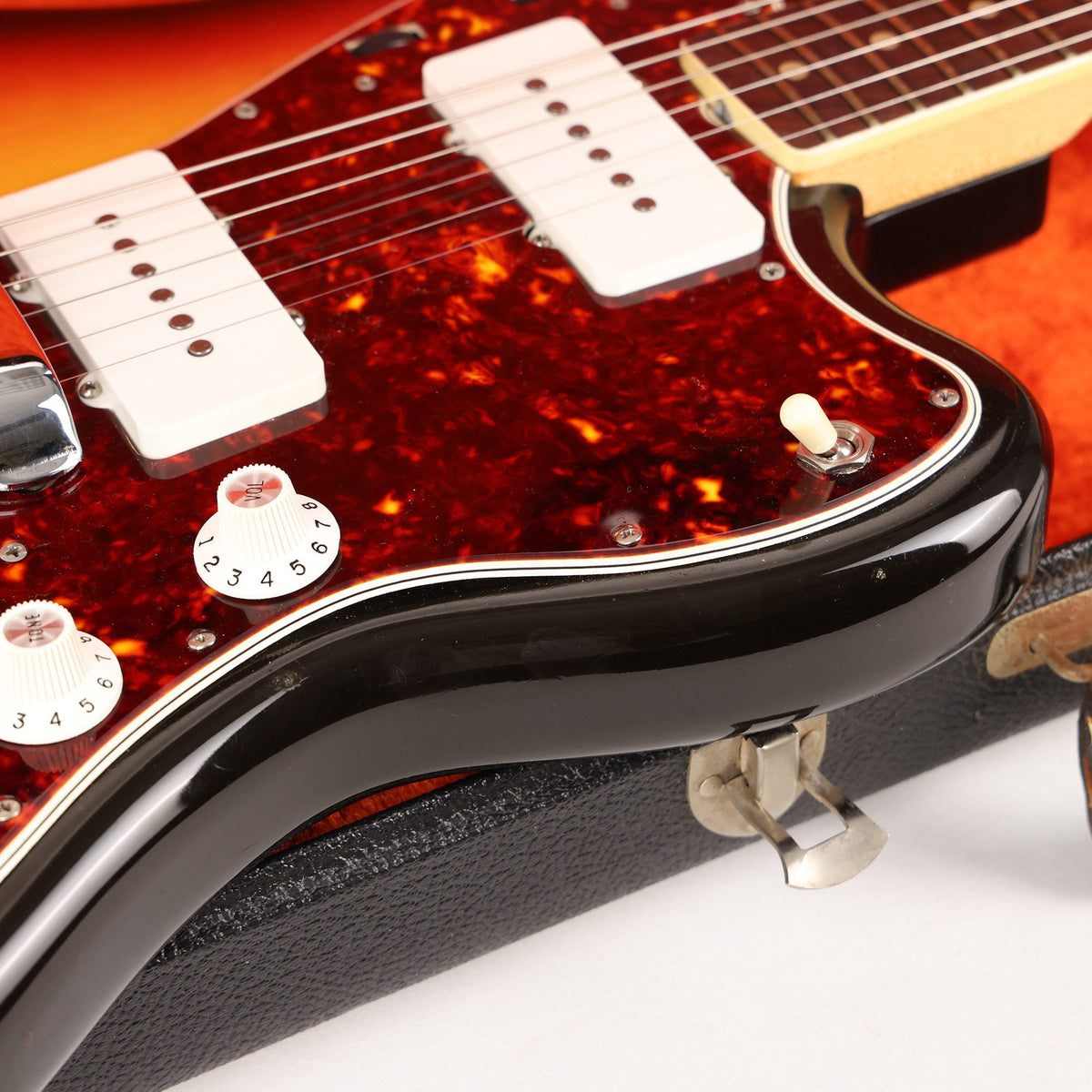 1965 Fender Jazzmaster Sunburst — 10
