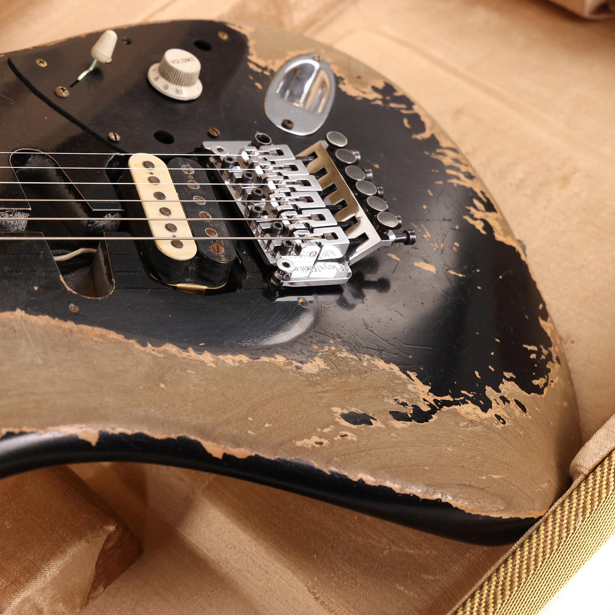Fender Custom Shop 1957 Stratocaster Masterbuilt Austin MacNutt Music Zoo Hacksaw Relic Black — 8