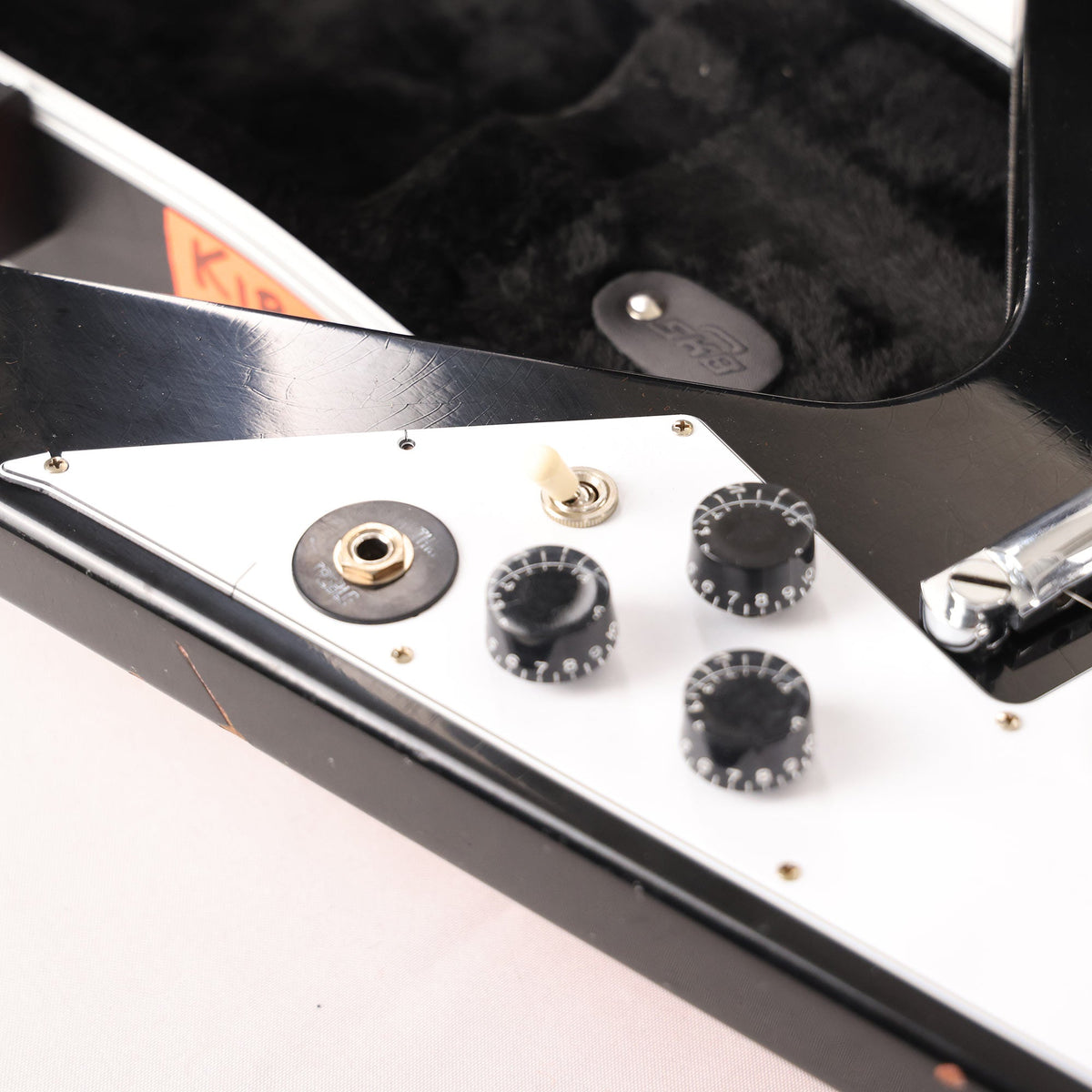 Gibson Custom Shop Kirk Hammett 1979 Flying V Murphy Lab Aged Ebony 2023 — 8