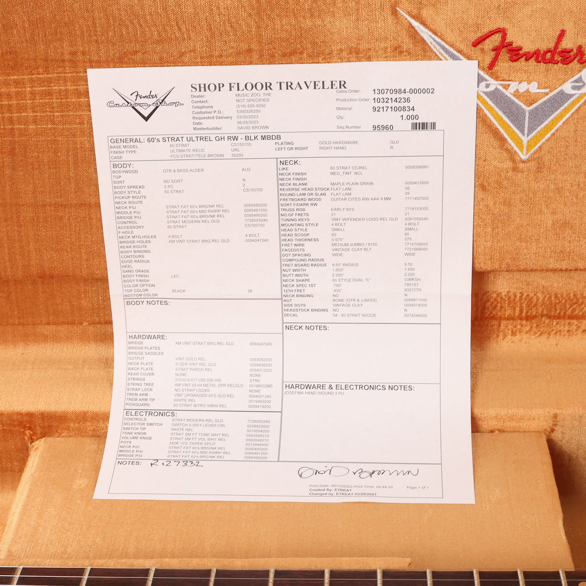 Fender Custom Shop 1960s Stratocaster Ultimate Relic Black with Gold Hardware Masterbuilt David Brown — 11