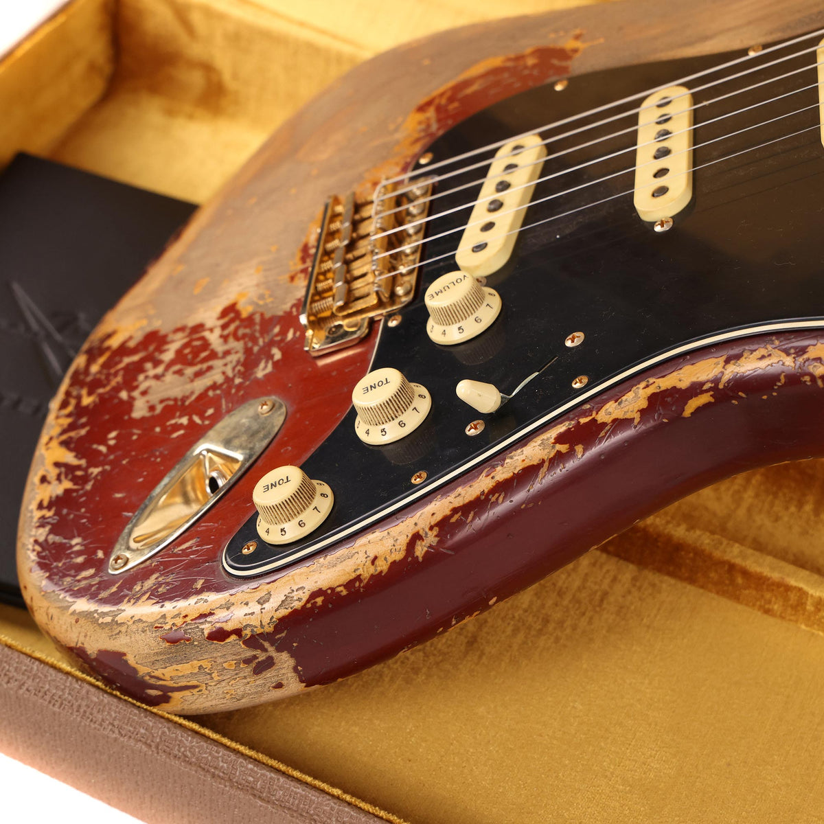 Fender Custom Shop 1960s Stratocaster Ultimate Relic Violin Burst with Gold Hardware Masterbuilt Andy Hicks — 10