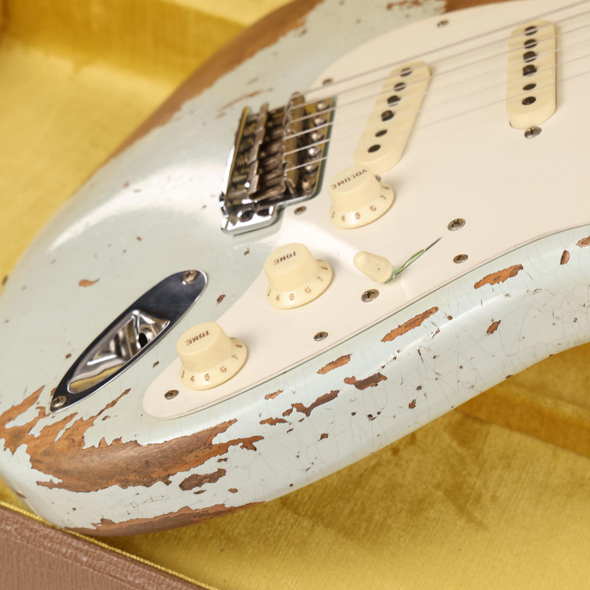 Fender Custom Shop Red Hot Stratocaster Super Heavy Relic Faded Aged Sonic Blue 2023 — 9