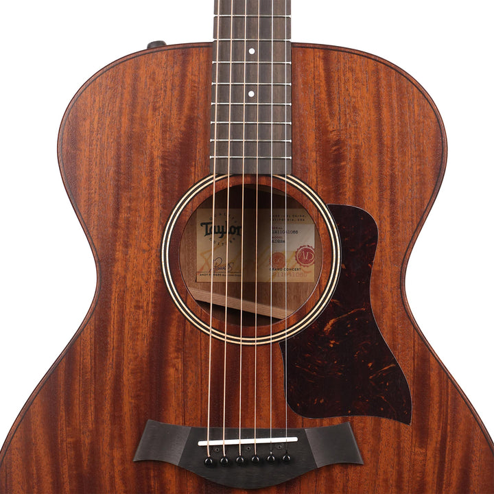 Taylor American Dream AD22e Grand Concert Acoustic-Electric Used