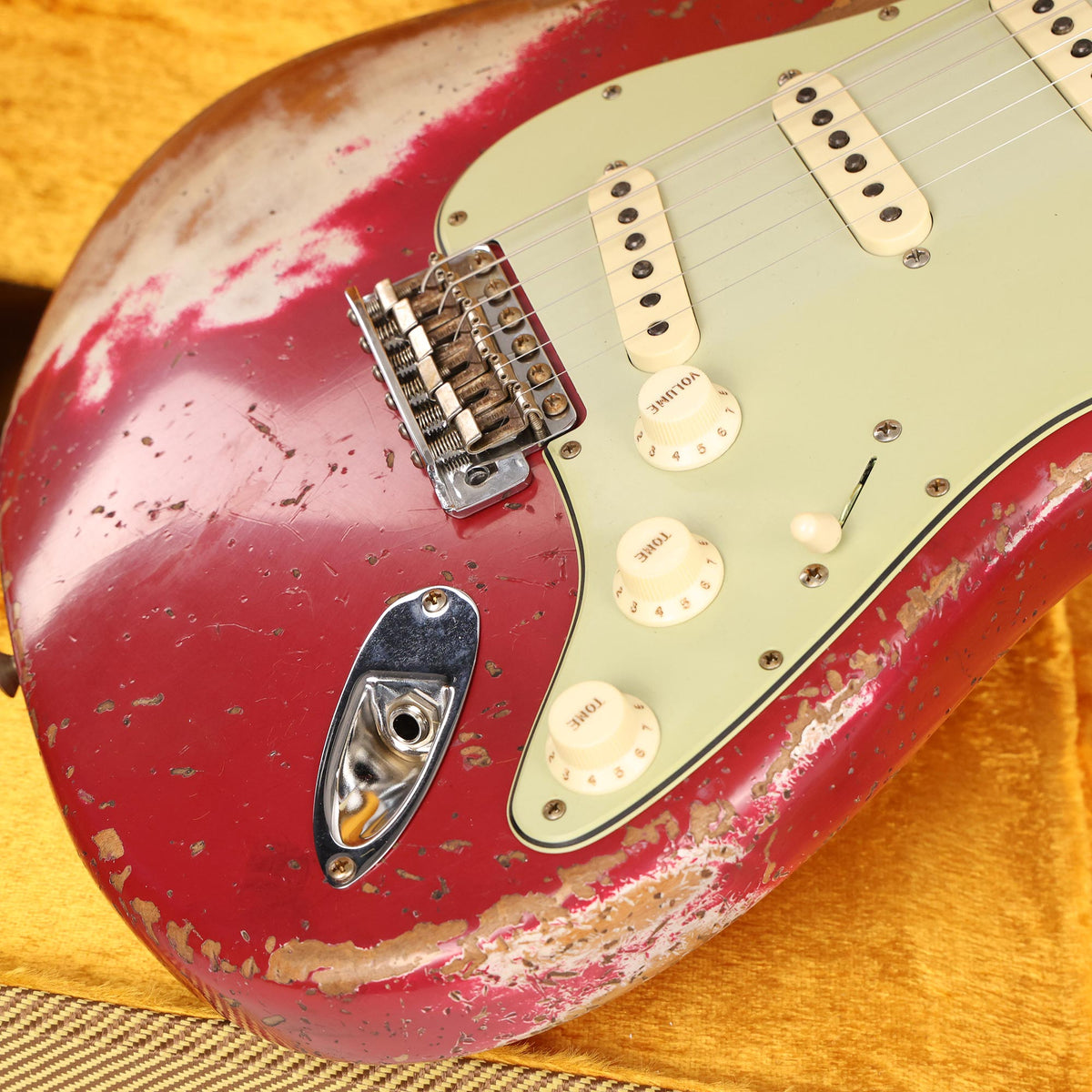 Fender Custom Shop 1959 Stratocaster Super Heavy Relic Faded Aged Dakota Red — 10