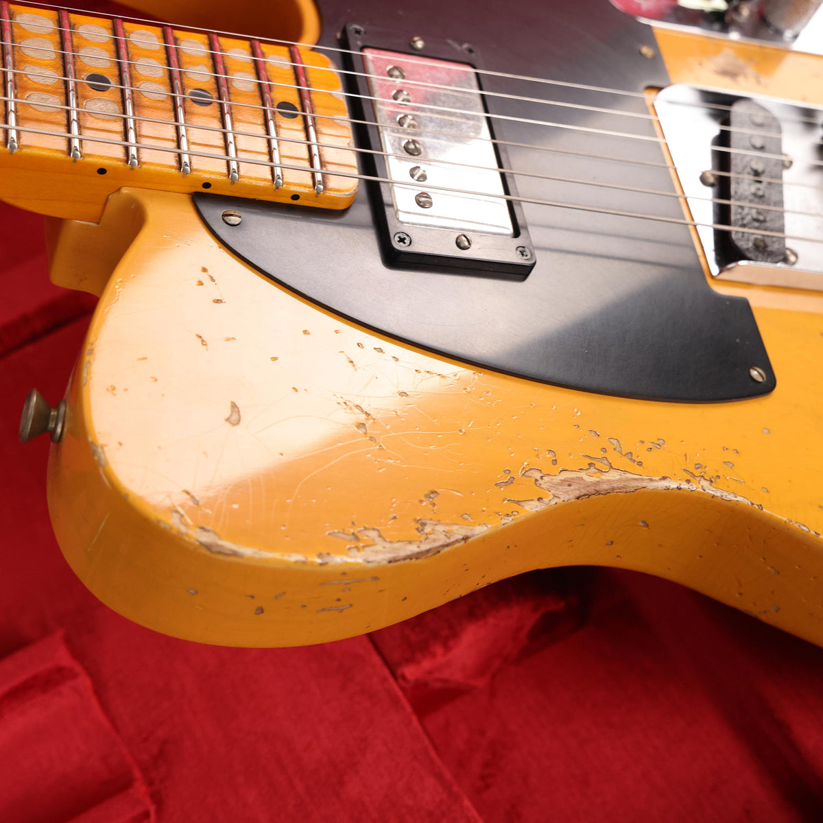 Fender Custom Shop Limited Edition 1951 Telecaster Heavy Relic Aged Butterscotch Blonde — 6