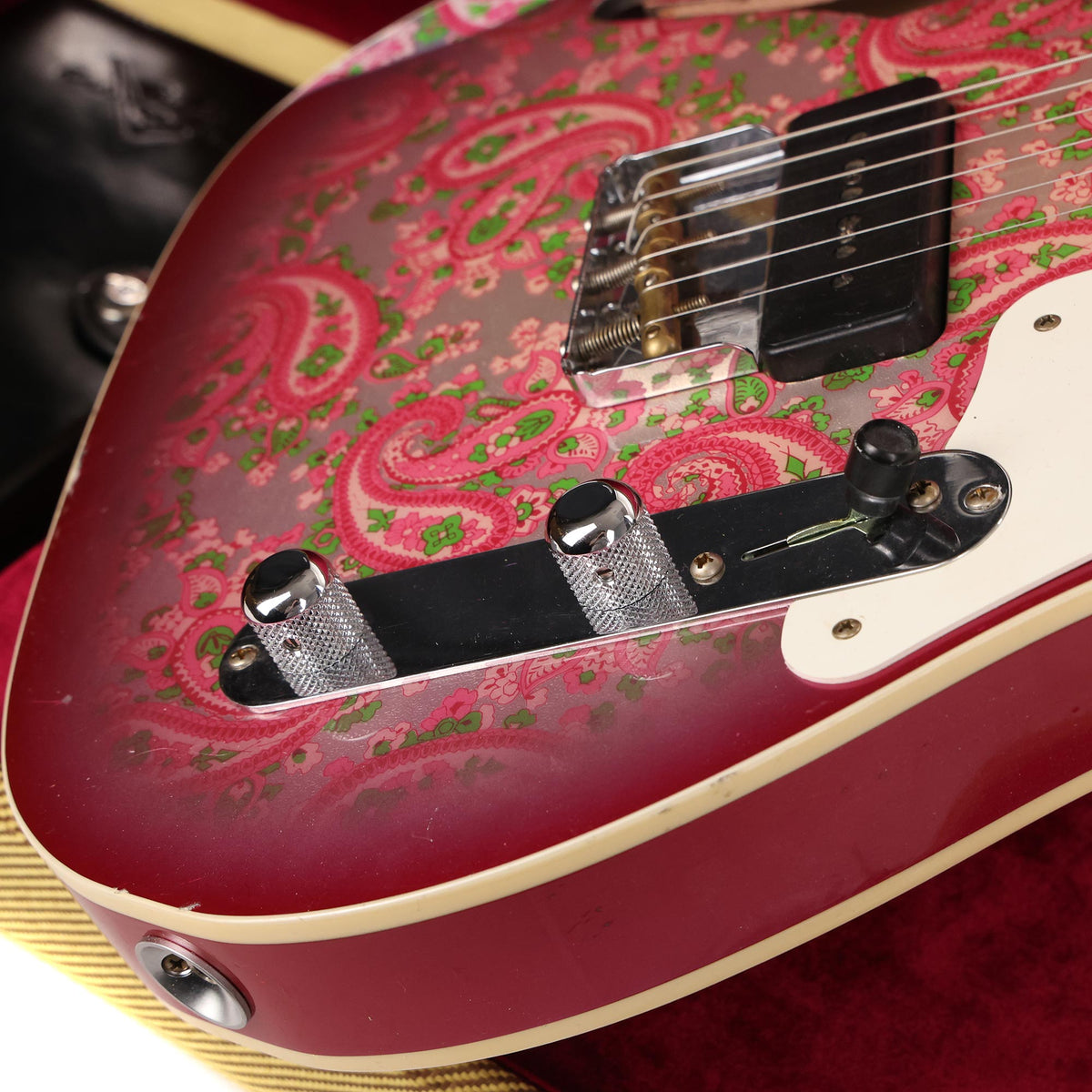 Fender Custom Shop Limited Dual P-90 Telecaster Pink Paisley Relic — 10