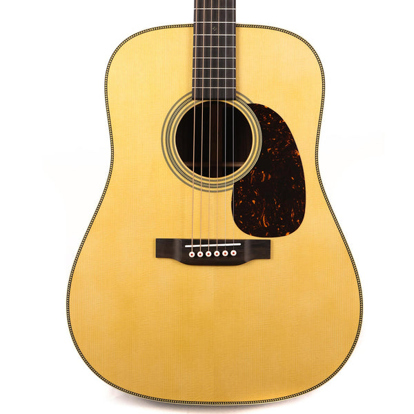 Martin HD-28 Dreadnought Acoustic Natural