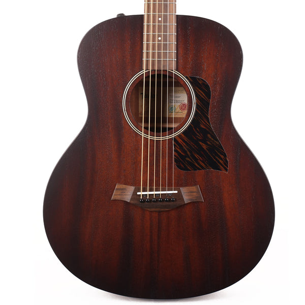 Taylor AD26e Baritone Special Edition Grand Symphony Acoustic-Electric Shaded Edgeburst