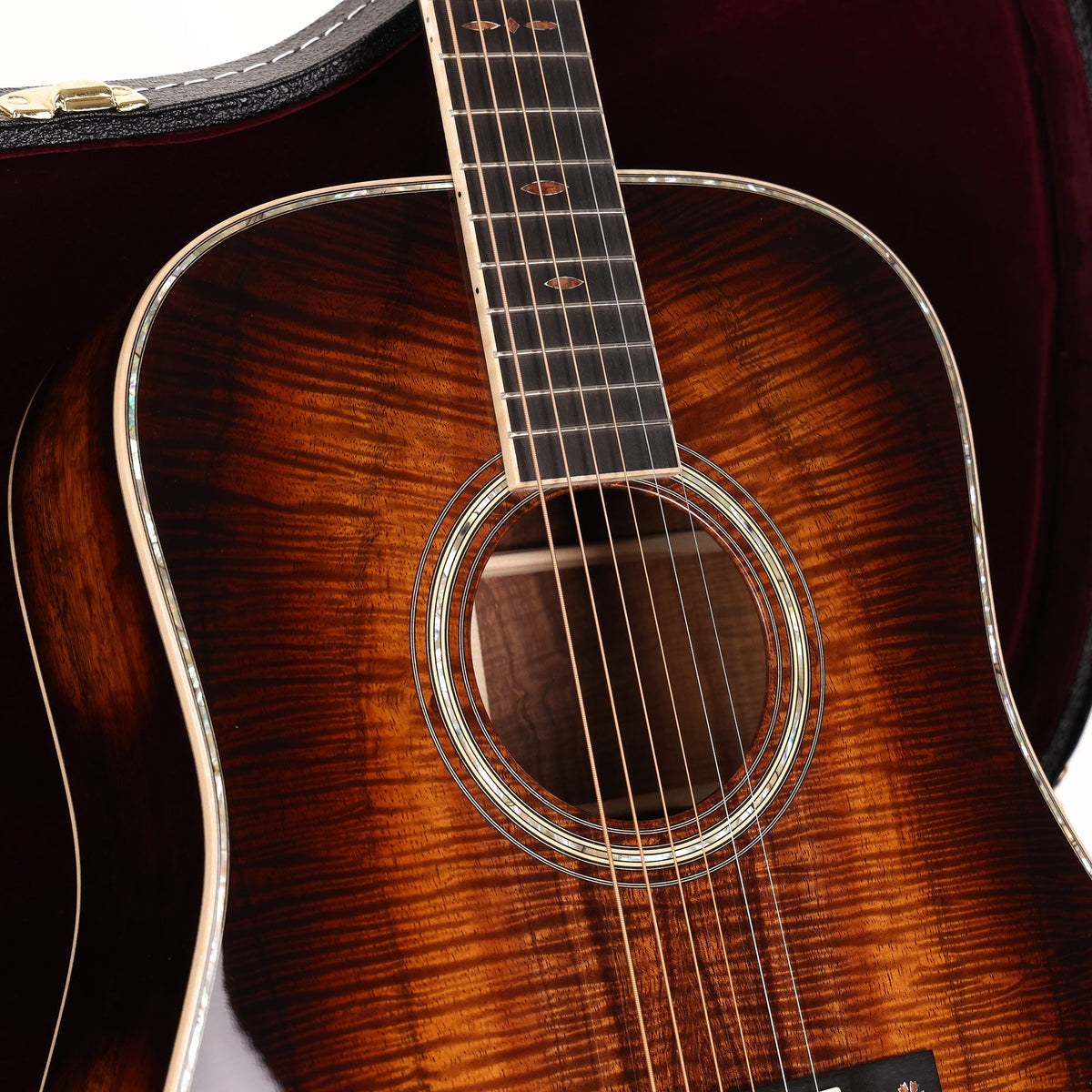 Martin Custom Shop Dreadnought Highly Figured Koa — 9