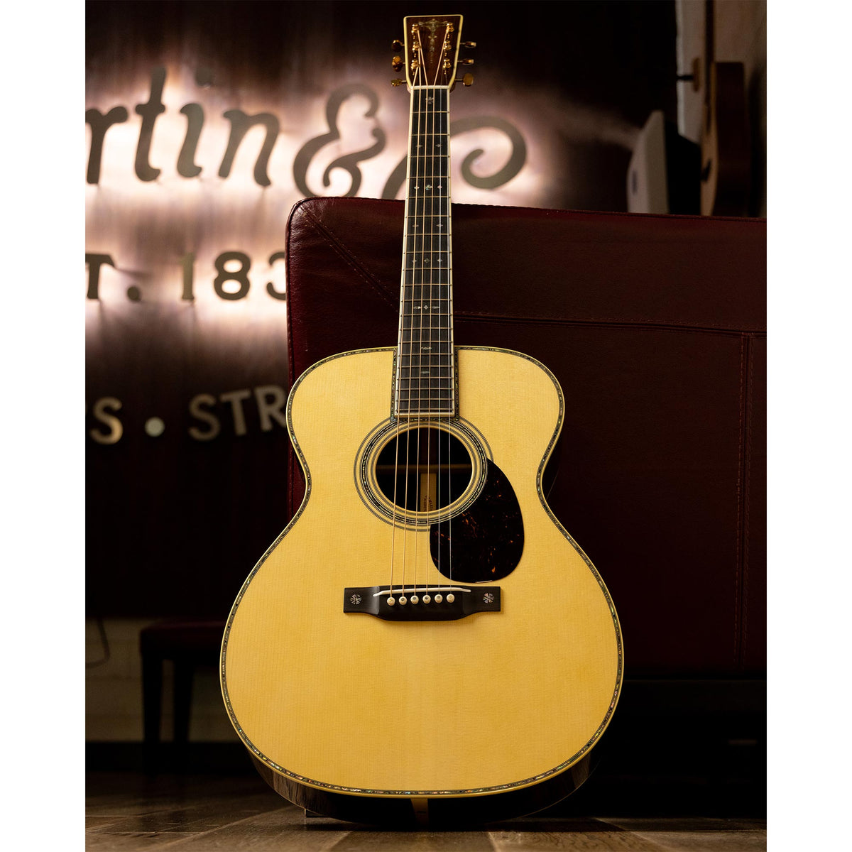 Martin Custom Shop 000 14-Fret Brazilian Rosewood and Adirondack Spruce and Brazilian Rosewood — 10