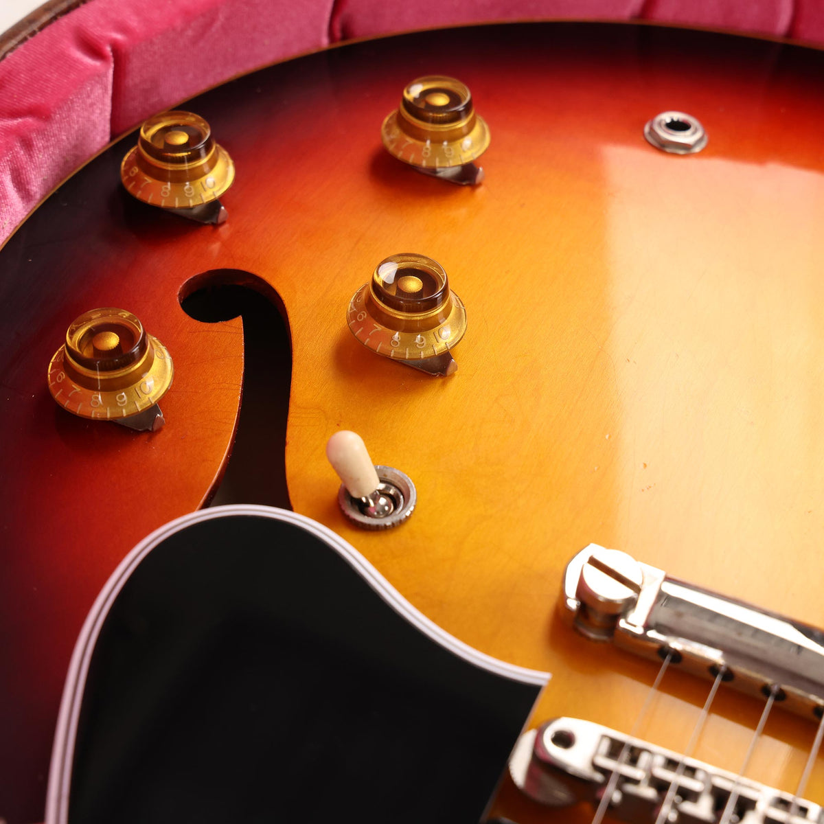 Gibson Custom Shop 1958 ES-335 Murphy Lab Light Aged Tri-Burst Limited Edition — 8