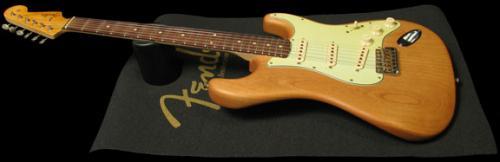 Fender Guitar Work Station w/ Neck Rest | The Music Zoo