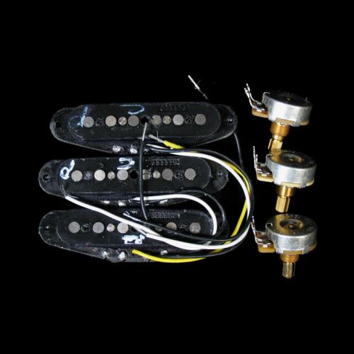 Fender Vintage Noiseless Strat Pickup Set (Black)