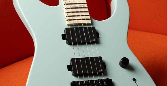 Masterbuilt Guitars